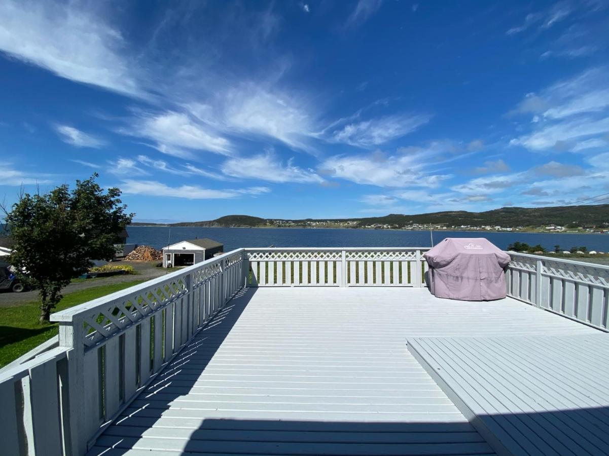 Rocky Harbour Oceanfront Villa Exteriör bild